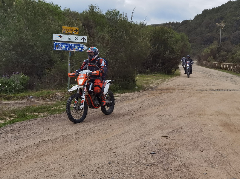 Adventure Bike Tour Sardinien mit Meerblick